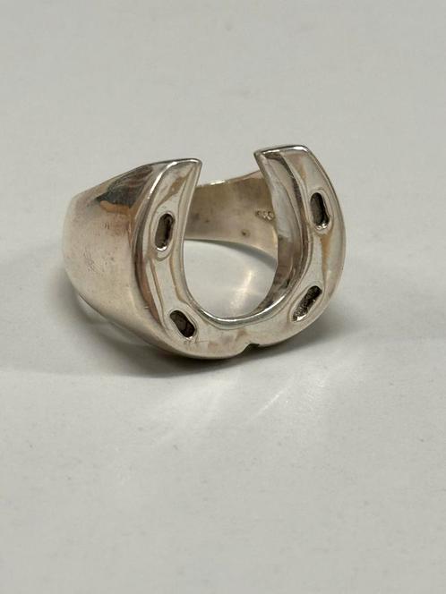 Massief metaal 925 sterling zilver Hoefijzer Geluk ring oud, Handtassen en Accessoires, Antieke sieraden, Ring, Zilver, Verguld