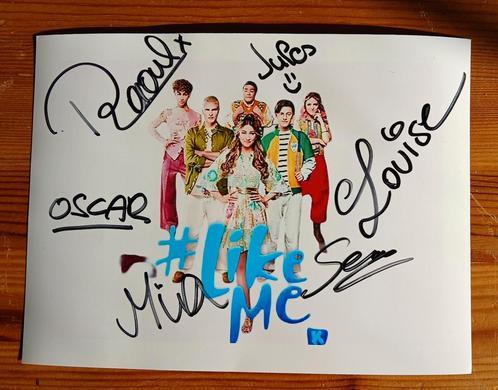 Gesigneerde foto van Like Me., Verzamelen, Muziek, Artiesten en Beroemdheden, Nieuw, Gesigneerd, Verzenden