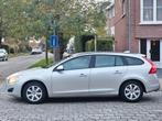 VOLVO V60 1.6 DIESEL EURO 5 VOLLEDIGE ONDERHOUDSBOEKJE, Auto's, Euro 5, Stof, Zwart, Zilver of Grijs