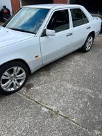 Mercedes 250 D wit, Auto's, 2500 cc, 4 deurs, Achterwielaandrijving, Lederen bekleding