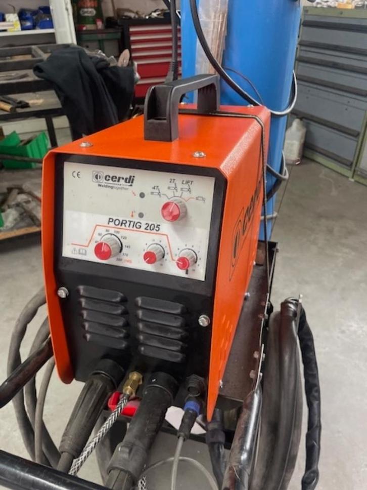 cerdi portig 205 dc, Doe-het-zelf en Bouw, Overige Doe-Het-Zelf en Bouw, Nieuw, Ophalen