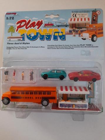 Play town schoolbus