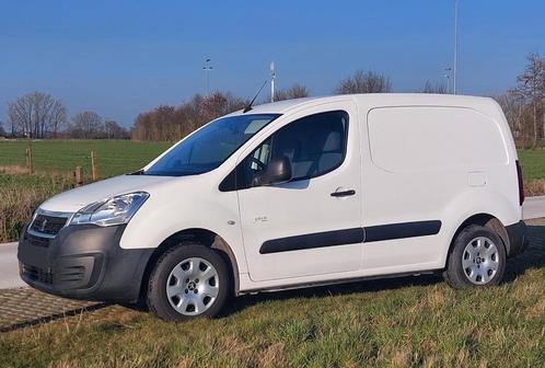 Peugeot Partner 1.6 HDI / 3zitplaatsen / goeie staat !, Auto's, Bestelwagens en Lichte vracht, Particulier, ABS, Airbags, Airconditioning