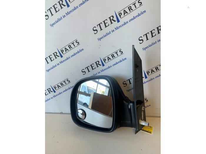 Buitenspiegel rechts van een Mercedes Vito, Auto-onderdelen, Spiegels, Mercedes-Benz, Gebruikt, 3 maanden garantie, Ophalen of Verzenden