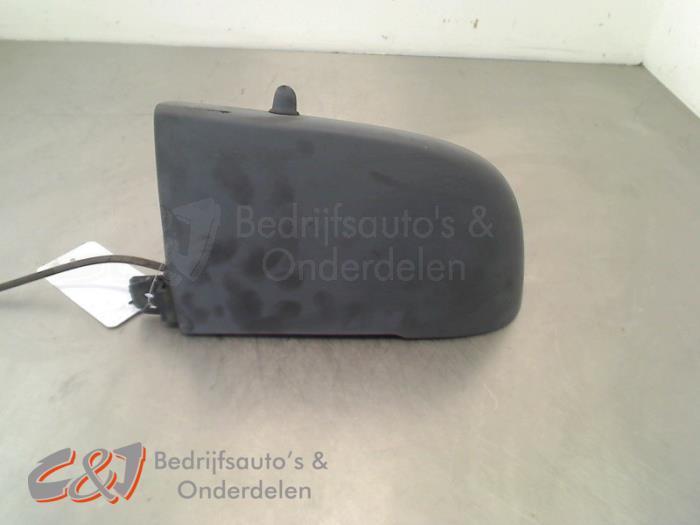 Bumperhoek rechts-achter van een Opel Vivaro, Auto-onderdelen, Carrosserie, Bumper, Opel, Gebruikt, 3 maanden garantie, Ophalen of Verzenden