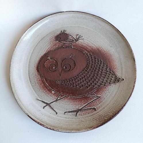 Decoratieve keramische schaal van Dour - Thérèse Bataille, Antiek en Kunst, Antiek | Keramiek en Aardewerk, Ophalen of Verzenden