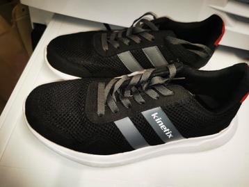 Sportschoenen zwart maat 38 beschikbaar voor biedingen