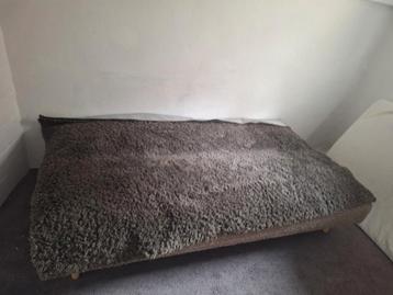 Donkerbruin grote tapijt/vloerkleden / Large dark brown rug. beschikbaar voor biedingen