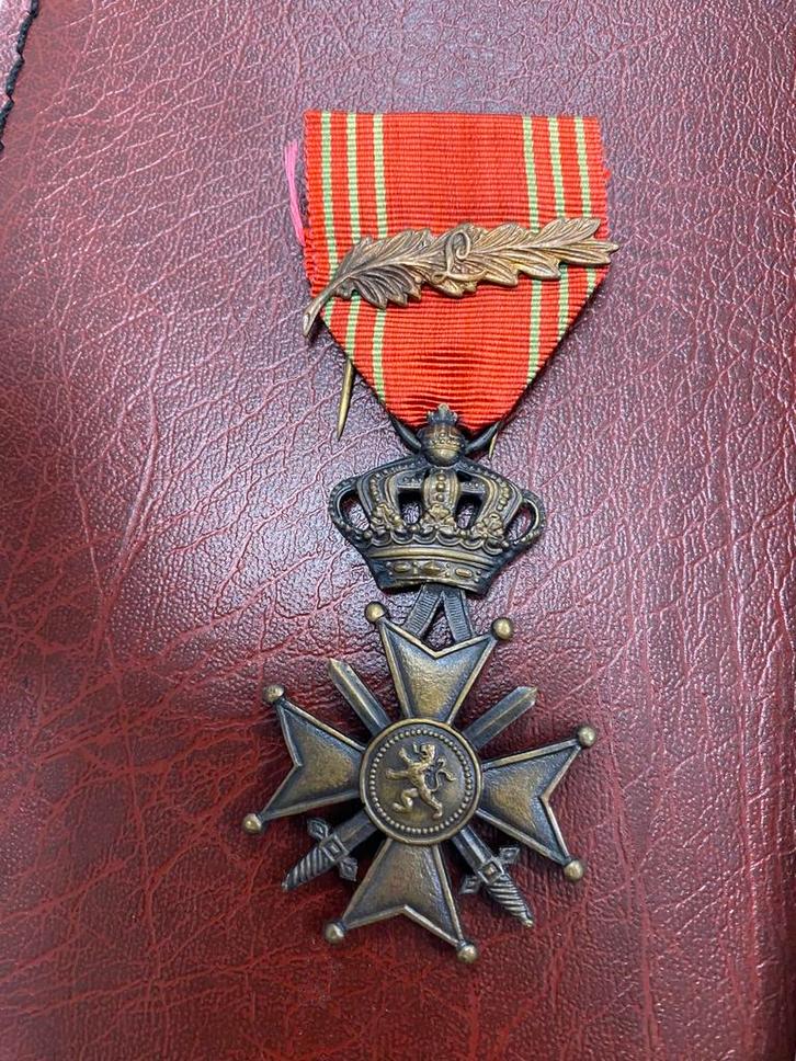 Medaille 68 LEOPOLD III MASSIVE MONOBLOC, Verzamelen, Militaria | Tweede Wereldoorlog, Ophalen of Verzenden
