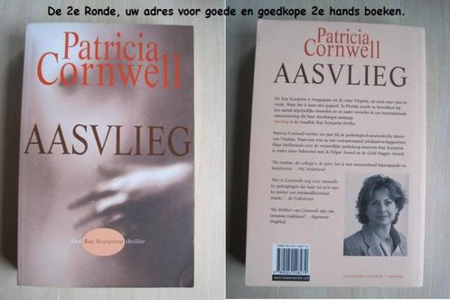 335 - Aasvlieg - Patricia Cornwell, Boeken, Thrillers, Zo goed als nieuw, Amerika, Ophalen of Verzenden