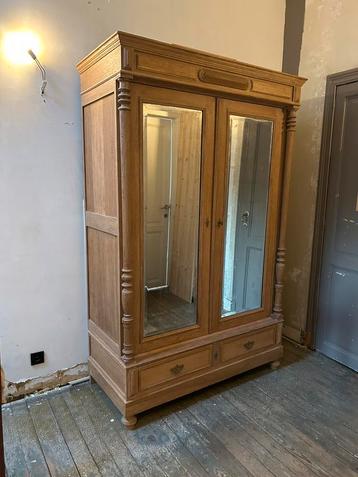 Armoire en Chene massif porte miroir beschikbaar voor biedingen