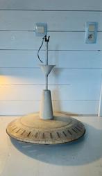 Vintage beige metalen hanglamp ‘70, Huis en Inrichting, Lampen | Hanglampen, Ophalen, Gebruikt, 50 tot 75 cm, Vintage
