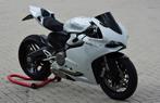 Ducat Panigale 899 V2, Motoren, Ophalen