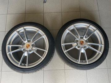 Porsche 992 velgen beschikbaar voor biedingen