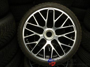 Winterbandenset 20 inch origineel center lock voor Porsche 9 beschikbaar voor biedingen