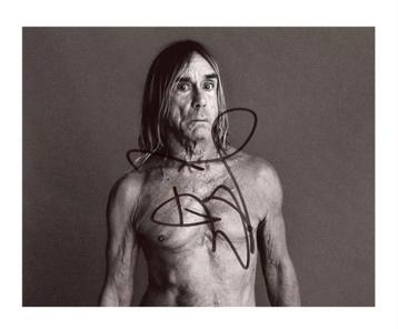 Gesigneerde foto van Iggy Pop. beschikbaar voor biedingen