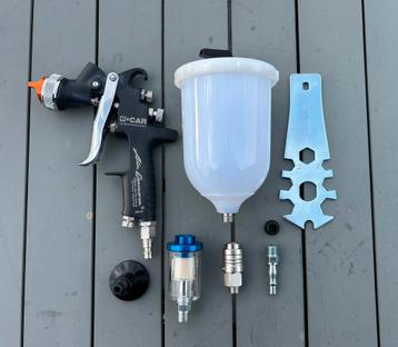 ANEST IWATA AZ3 HTE verfpistool + complete set beschikbaar voor biedingen