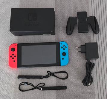 Bundle Switch + 2 jeux, Enlèvement, Comme neuf