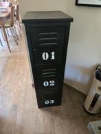 Industriële kledingkast en locker... van Maison du Monde..., Huis en Inrichting, Kasten | Lockerkasten, Ophalen, Zo goed als nieuw