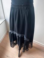 Lange zwarte rok  l, Kleding | Dames, Rokken, Ophalen of Verzenden, Zo goed als nieuw