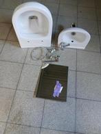 wc met lavabo en spiegel, Ophalen, Zo goed als nieuw, Chroom, Kraan