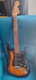 Squier Stratocaster, Muziek en Instrumenten, Ophalen, Zo goed als nieuw, Solid body, Fender