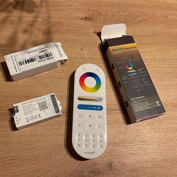 Tuya WiFi LED Controller RGB CCT + remote control beschikbaar voor biedingen