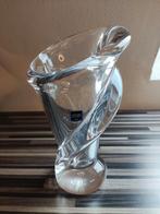 Vase en cristal de Sèvres, Enlèvement