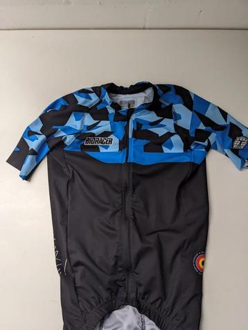 Bioracer spitfire small disponible aux enchères