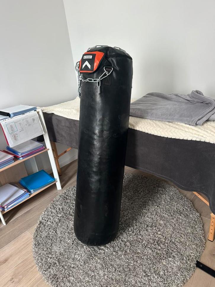 Sac de boxe Outshock (Decathlon) avec potence, Sport en Fitness, Boksen, Gebruikt, Bokszak, Ophalen