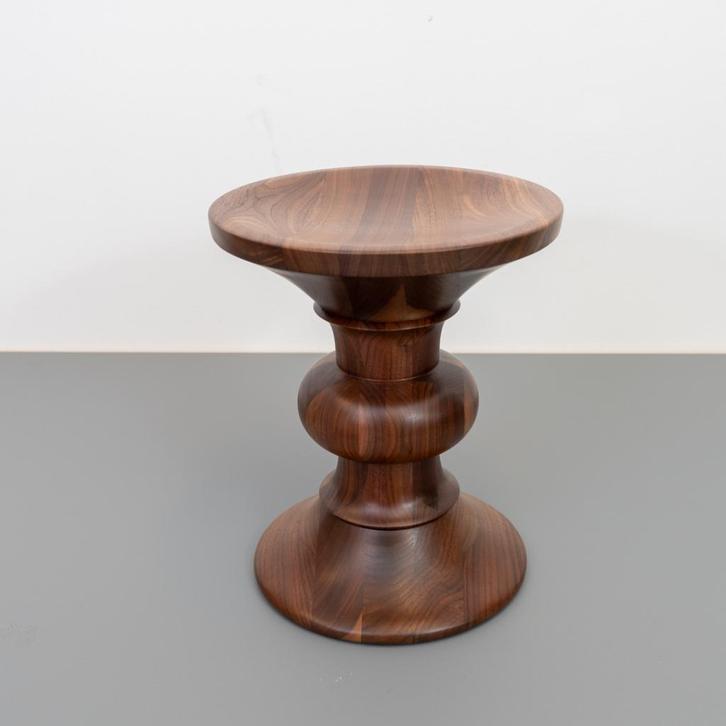 ACTIE!! 8x Vitra Eames Stool B - Amerikaans Notenhout, Maison & Meubles, Canapés | Repose-pieds & Poufs, Neuf, Moins de 50 cm