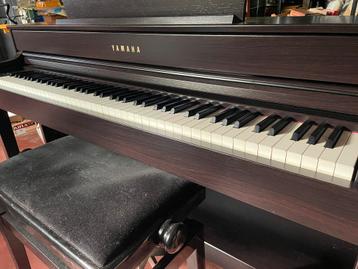 Yamaha Clavinova in uitstekende conditie beschikbaar voor biedingen