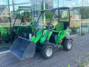 Tweedehands Avant 225 kniklader beschikbaar voor biedingen
