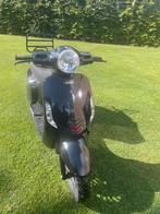 Scooter vespa look b klasse, Fietsen en Brommers, Ophalen of Verzenden