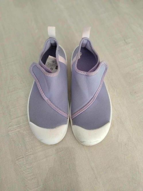 lila waterschoenen / zwemschoenen Decathlon maat 32 - 33, Kinderen en Baby's, Kinderkleding | Kinder-zwemkleding, Zo goed als nieuw