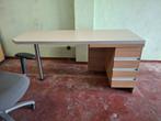 Te koop bureau met stoel, Huis en Inrichting, Bureaus, Ophalen, Zo goed als nieuw, Bureau