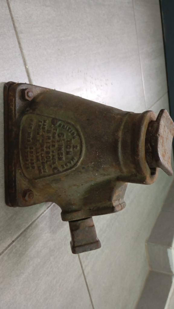 Antieke gietijzeren autokrik–1944–WO II -industrieel erfgoed, Antiek en Kunst, Antiek | Gereedschap en Instrumenten, Ophalen