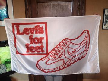 Vintage Flag Drapeau Sneakers Levi's for feet