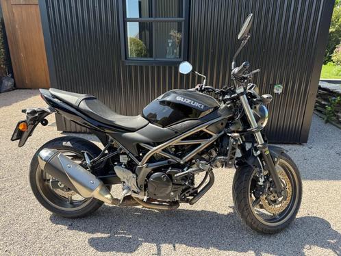 Suzuki SV 650 '24 met fabrieksgarantie, Motoren, Motoren | Suzuki, Particulier, Naked bike, meer dan 35 kW, 2 cilinders, Ophalen
