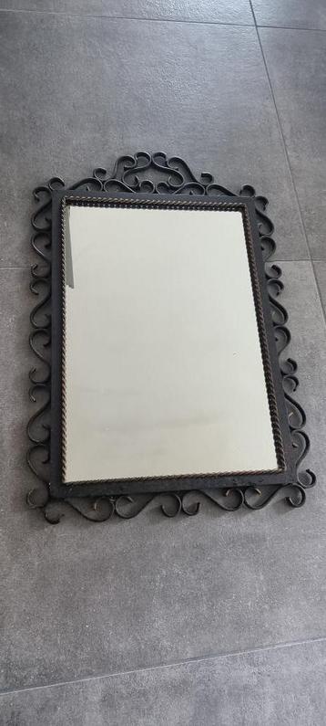 spiegel gietijzer beschikbaar voor biedingen