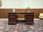 Klassiek Engels Chesterfield Bureau, Antiek en Kunst, Ophalen of Verzenden