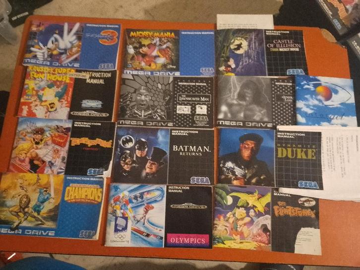 Sega megadrive.4 controllers.3 posters.spellen, Consoles de jeu & Jeux vidéo, Jeux | Sega, Enlèvement ou Envoi