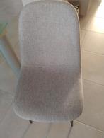 4 nieuwe stoelen en 2 klapstoelen, Ophalen, Zo goed als nieuw