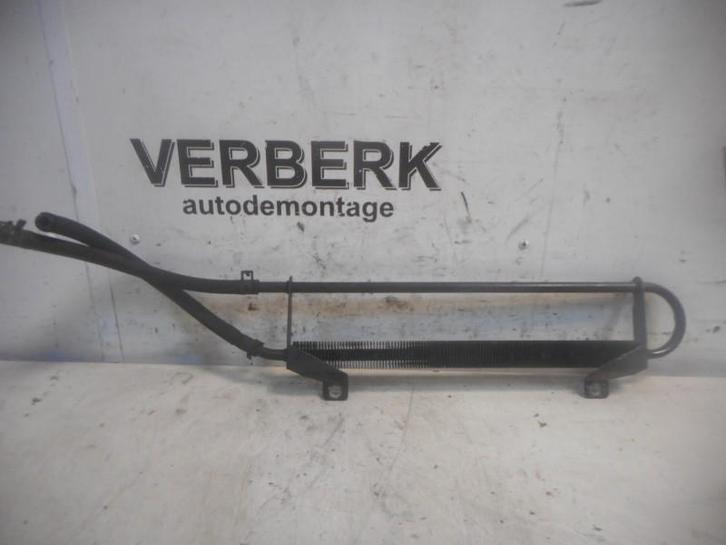 OLIEKOELER automaat Ford Mondeo II (01-1996/09-2000), Auto-onderdelen, Airco en Verwarming, Ford, Gebruikt