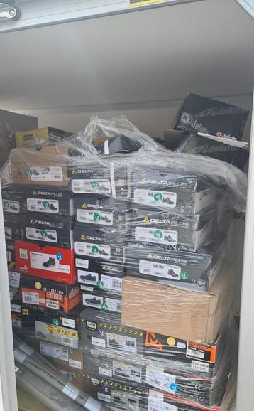 200 paar werkschoenen  beschikbaar voor biedingen