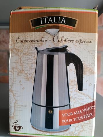 Espresso maker en andere keukenspullen 