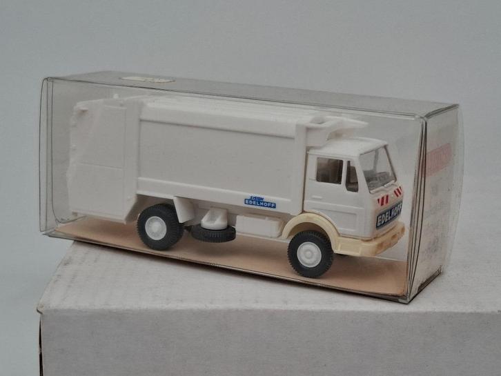 straatveger Mercedes - Wiking 1/87, Hobby en Vrije tijd, Modelauto's | 1:87, Zo goed als nieuw, Bus of Vrachtwagen, Wiking, Verzenden