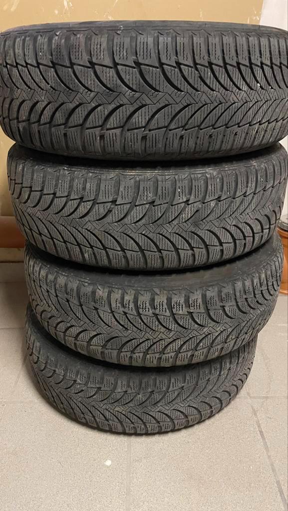 4 pneus hiver - roues complète, Auto-onderdelen, Banden en Velgen, Banden en Velgen, Winterbanden, 16 inch, 205 mm, Personenwagen