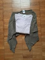 Poncho en T-shirt met lange mauwen maat 122, Kinderen en Baby's, Ophalen of Verzenden, Zo goed als nieuw, Meisje