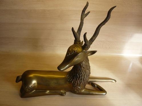 Sculpture cerf vintage bronze doré. Années 50-70, Antiquités & Art, Antiquités | Bronze & Cuivre, Bronze, Enlèvement ou Envoi